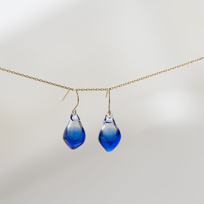 Ice aroma earrings hook type