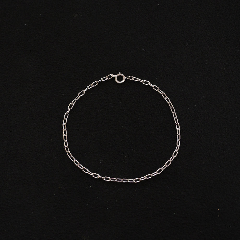 Oval thick bracelet
SV925 Nickel free rhodium plated