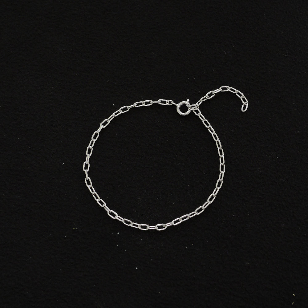 Oval thick bracelet
SV925 (Silver)