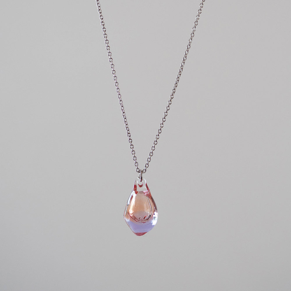Yuei aroma necklace